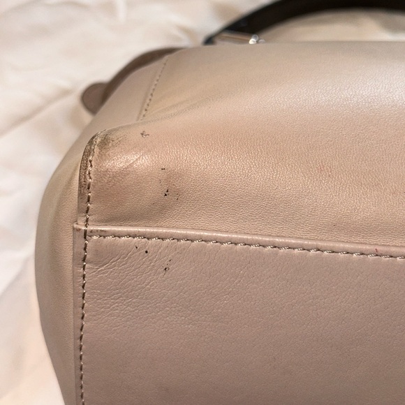 FENDI Peekaboo Leather Cross Body Bag - Picture 3 of 16